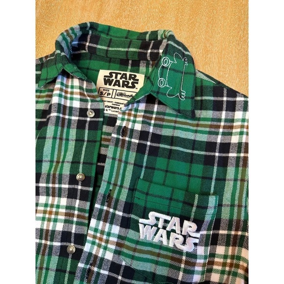 Cakeworthy Star Wars The Child flannel shirt - Picture 2 of 6